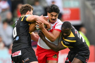 Castleford Tigers 'dan Muizz Mustapha ve Castleford Tigers' tan George Lawler, Betfred Süper Lig 16. Raundu 'nda St Helens Castleford Tigers' a karşı oynadılar.