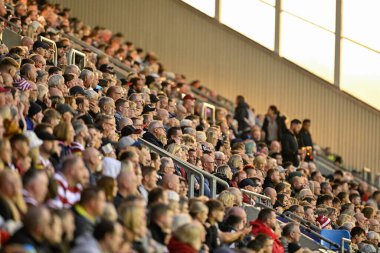 Wigan Warriors taraftarları Betfred Süper Lig 16. Raundunda Wigan Warriors - Leigh Leopards maçında Wigan Stadyumu, Wigan, İngiltere, 5 Temmuz 2024 