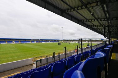 Deva Stadyumu 'nun, 6 Temmuz 2024' te Chester-Stockport County maçı öncesinde, Deva Stadyumu 'nda oynanan genel bir görüntüsü. 