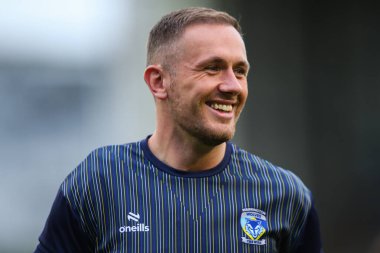 Warrington Wolves 'dan Ben Currie maç öncesi ısınma turunda 16. Betfred Süper Ligi karşılaşmasında Warrington Wolves' a karşı Huddersfield Giants, Halliwell Jones Stadyumu, Warrington, Birleşik Krallık, 5 Temmuz 2024 