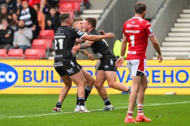 Jordan Lane Hull FC, İngiltere 'nin Eccles şehrinde oynanan Salford Red Devils vs Hull FC karşılaşmasında oynanan Betfred Süper Lig karşılaşmasını kutluyor. 