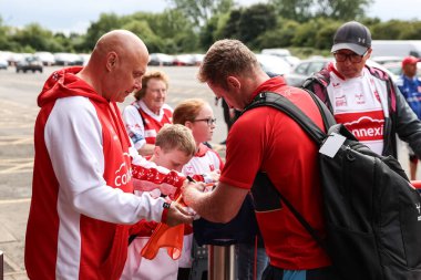 Hull KR 'dan Jez Litten, 6 Temmuz 2024' te İngiltere 'nin Hull kenti Kingston' da oynanan Sewell Group Craven Park 'ta oynanan 16. 