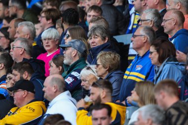 Leeds Rhinos taraftarları 16. Betfred Süper Lig karşılaşmasında Leeds Rhinos, London Broncos 'a karşı Headingley Stadyumu, Leeds, İngiltere, 6 Temmuz 2024 