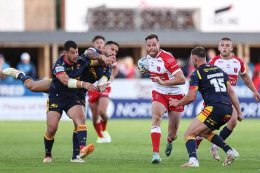 Hull KR Catalans takımından Joe Burgess, 6 Temmuz 2024 'te İngiltere' nin Hull kenti üzerinde oynanan Sewell Group Craven Park 'ta oynanan 16.  