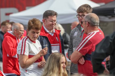 Sewell Group Craven Park 'a gelen taraftarlar, Betfred Süper Lig 16n karşılaşmasında Hull KR ve Catalans Dragons' a karşı Sewell Group Craven Park, Kingston upon Hull, Birleşik Krallık, 6 Temmuz 2024 