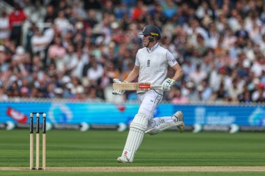 İngiltere 'den Zak Crawley, 1. Rothesay Deneme Maçı' nda 1.  