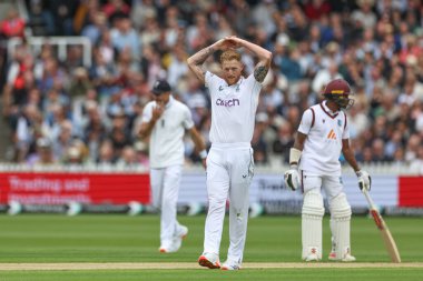 İngiltere 'den Ben Stokes, 1. Rothesay Deneme Maçı' nı bitirdikten sonra tepki gösterdi. 1. İngiltere - Batı Hint Adaları, Londra, Birleşik Krallık, 10 Temmuz 2024 