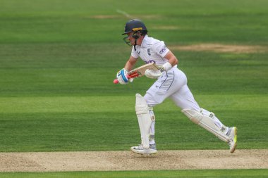 İngiltere 'nin Ollie Pope' u 1. Rothesay Deneme Maçı 'nda bir koşu yapıyor. 1. İngiltere - Batı Hint Adaları, Londra, İngiltere, 10 Temmuz 2024 