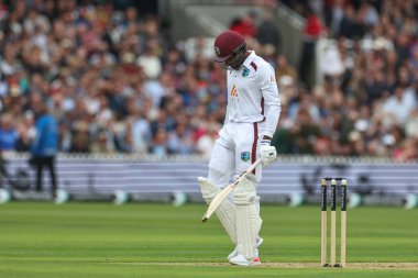 Batı Hint Adaları 'ndan kederli bir Mikyle Louis, 1. Rothesay Deneme Maçı 1. İngiltere-Batı Hint Adaları maçı sırasında Londra, İngiltere' de 10 Temmuz 2024 'te yakalandıktan sonra sahadan ayrıldı. 