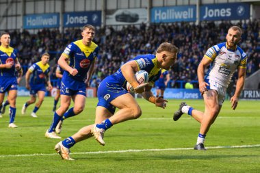 Warrington Wolves takımından Matt Dufty, 11 Temmuz 2024 'te Warrington, İngiltere' deki Halliwell Jones Stadyumu 'nda oynanan 17. 