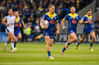 Warrington Wolves takımından Matt Dufty, 17. Warrington Wolves - Leeds Rhinos maçında 11 Temmuz 2024 'te Warrington, İngiltere' deki Halliwell Jones Stadyumu 'nda hücum etti. 