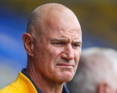 Brad Arthur, Leeds Rhinos 'un baş antrenörü, 17. Betfred Süper Ligi karşılaşması Warrington Wolves - Leeds Rhinos maçından önce 11 Temmuz 2024' te Warrington, Warrington 'daki Halliwell Jones Stadyumu' nda geldi. 