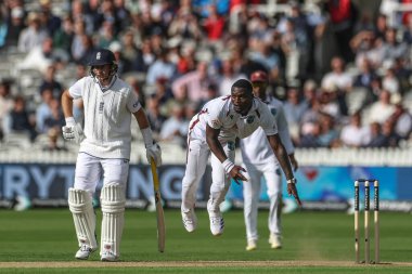 Batı Hint Adaları 'ndan Jayden Seales, 1. Rothesay Test Maçı' nda İngiltere 'nin Batı Hint Adaları' na karşı Lords, Londra, İngiltere 'de 10 Temmuz 2024' te oynanan 1.  