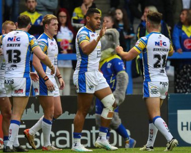 Leeds Rhinos takımından David Fusitua, 11 Temmuz 2024 'te Warrington, Warrington' daki Halliwell Jones Stadyumu 'nda oynanan 17. 
