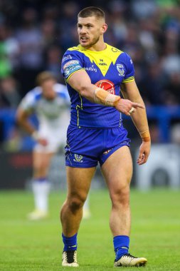 Warrington Wolves 'tan Danny Walker, 17. Betfred Süper Lig karşılaşmasında takım arkadaşlarına talimat veriyor. Warrington Wolves, Leeds Rhinos' a karşı Halliwell Jones Stadı, Warrington, İngiltere, 11 Temmuz 2024 