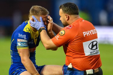 Warrington Wolves takımından Matt Dufty, 11 Temmuz 2024 'te Warrington, İngiltere' deki Halliwell Jones Stadyumu 'nda oynanan 17. 