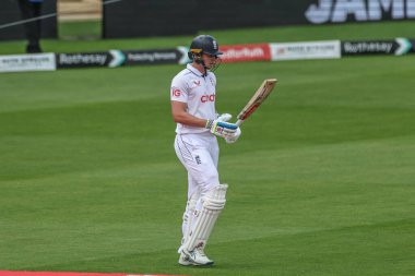 İngiltere 'den Jamie Smith, 11 Temmuz 2024' te Lords, Londra, İngiltere ve Batı Hint Adaları 'nda oynanan Rothesay Test Maçı' nda vuruş yapacak.