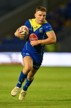 Warrington Wolves 'tan George Williams, 17. Betfred Süper Lig karşılaşmasında Warrington Wolves, Leeds Gergedan' a karşı Halliwell Jones Stadyumu, Warrington, İngiltere 'de 11 Temmuz 2024' te oynanan karşılaşmada ilk hamlesini yaptı. 