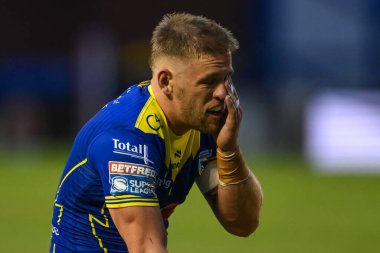Warrington Wolves takımından Matt Dufty, 11 Temmuz 2024 'te Warrington, İngiltere' deki Halliwell Jones Stadyumu 'nda oynanan 17. 