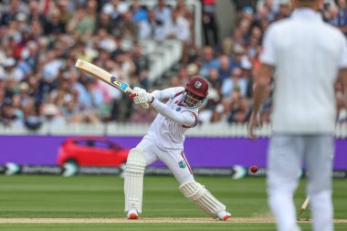 Batı Hint Adaları 'ndan Shamar Joseph, İngiltere' den Gus Atkinson tarafından 12 Temmuz 2024 'te Lords, Londra, İngiltere' de oynanan Rothesay Birinci Sınav Maçı 'nda şutlandı. 