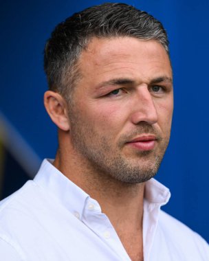 Sam Burgess Warrington Wolves 'un baş antrenörü 17. Betfred Süper Ligi karşılaşması öncesinde Warrington Wolves - Leeds Rhinos maçı Halliwell Jones Stadyumu, Warrington, İngiltere, 11 Temmuz 2024 