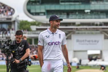 İngiltere 'den James Anderson için son bir kez daha Rothesay Birinci Sınav Günü' nde İngiltere - Batı Hint Adaları - Lords, Londra, İngiltere, 12 Temmuz 2024 