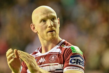 Wigan Warriors takımından Liam Farrell, 12 Temmuz 2024 'te İngiltere' nin Wigan Stadyumu 'nda oynanan 17. 