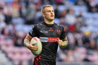 St. Helens 'ten George Delaney, İngiltere' nin Wigan şehrinde 12 Temmuz 2024 'te oynanan Wigan Warriors-St Helens maçında Betfred Süper Lig Turu öncesinde ısınıyor. 