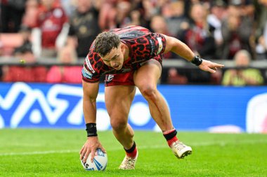 Leigh Leoparları 'ndan Kai Odonnell, 17. Betfred Süper Ligi karşılaşmasında Leigh Leopards' a karşı Huddersfield Giants 'a karşı Leigh Spor Köyü, Leigh, İngiltere, 13 Temmuz 2024' te oynanan karşılaşmada 12-10 Leigh Leoparları olmaya çalışıyor. 