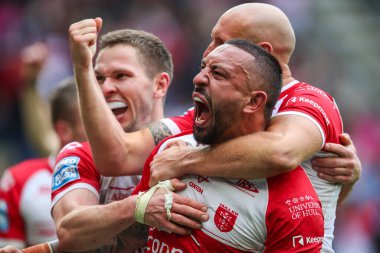 Hull KR 'dan Elliot Minchella, 13 Temmuz 2024' te MKM Stadyumu, Hull, İngiltere 'de oynanan Betfred Süper Lig 17. Maçı' nda 10-22 kazanma çabasını kutluyor. 