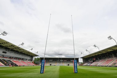 Leigh Spor Köyü 'nün, 17. Betfred Süper Lig karşılaşması öncesinde Leigh Leopards' ın Huddersfield Giants 'a karşı oynadığı Leigh Spor Köyü maçı, 13 Temmuz 2024 