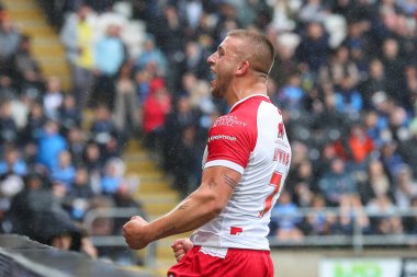Hull KR 'dan Mikey Lewis, 13 Temmuz 2024' te MKM Stadyumu 'nda oynanan Betfred Süper Lig 17. Maçı' nda 0-10 'luk galibiyetini kutluyor. 