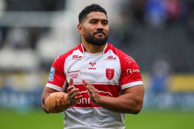 Hull KR 'dan Kelepi Tanginoa, 13 Temmuz 2024' te MKM Stadyumu 'nda oynanan Betfred Süper Lig 17. Maçı' nın ardından seyircileri alkışlıyor. 