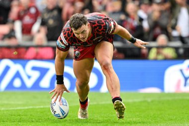 Leigh Leoparları 'ndan Kai Odonnell, 17. Betfred Süper Ligi karşılaşmasında Leigh Leopards' a karşı Huddersfield Giants 'a karşı Leigh Spor Köyü, Leigh, İngiltere, 13 Temmuz 2024' te oynanan karşılaşmada 12-10 Leigh Leoparları olmaya çalışıyor. 