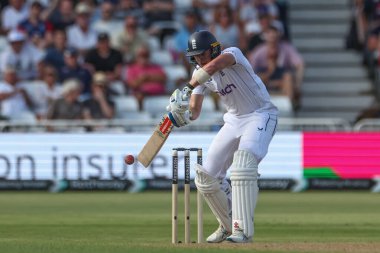 İngiltere 'den Jamie Smith, 18 Temmuz 2024' te İngiltere 'nin Trent Bridge, Nottingham, İngiltere' de oynadığı 2. Rothesay Test Maçı 'nda iki koşu yaptı. 