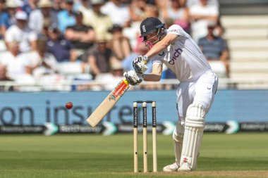 İngiltere 'den Harry Brook, 18 Temmuz 2024' te İngiltere 'nin Trent Bridge, Nottingham kentinde oynanan 2. Rothesay Test Maçı' nda dört koşu yaptı. 