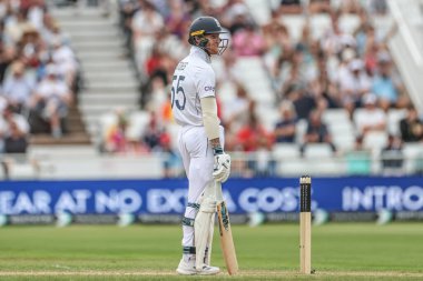 İngiltere 'den kederli Ben Stokes, Batı Hint Adaları' ndan Alzarri Joseph tarafından İngiltere 'nin Trent Bridge, Nottingham, Birleşik Krallık' ta oynadığı 4.