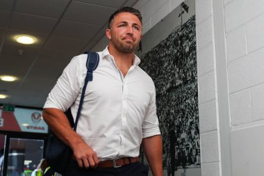 Sam Burgess Warrington Wolves 'un baş antrenörü, 19 Temmuz 2024' te St Helens-Warrington Wolves maçında Betfred Süper Lig 18. Raundundan önce geldi.