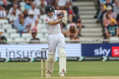 İngiltere 'den Harry Brook, 20 Temmuz 2024' te İngiltere, Nottingham 'daki Trent Köprüsü' nde oynanan Rothesay Test Maçı 'nda dört koşu yaptı.