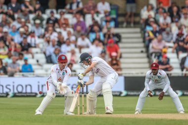 İngiltere 'den Harry Brook, 20 Temmuz 2024' te İngiltere, Nottingham 'daki Trent Köprüsü' nde oynanan Rothesay Test Maçı 'nda dört koşu yaptı.