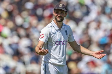 İngiliz Chris Woakes, İngiltere 'nin Nottingham kentindeki Trent Bridge' de oynanan 2. Rothesay Test Maçı 'nda tepki gösterdi.