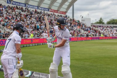 İngiltere 'den Zak Crawley, Rothesay Test Maçı' nda vuruş simülasyonu yapıyor. İngiltere, Batı Hint Adaları 'na karşı Trent Bridge, Nottingham, İngiltere, 20 Temmuz 2024