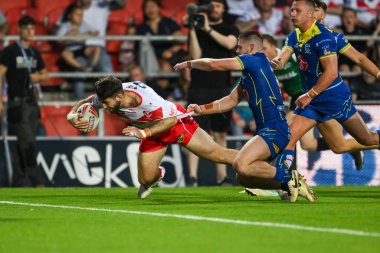 St. Helens 'ten Sam Royle, 19 Temmuz 2024' te St Helens-Warrington Wolves maçında Betfred Süper Lig müsabakasında sahaya çıkıyor.