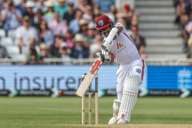 Batı Hint Adaları 'ndan Kraigg Brathwaite, Rothesay Test Maçı' nın dördüncü günü İngiltere 'nin Batı Hint Adaları' na karşı Trent Bridge, Nottingham, İngiltere 'de oynadığı maçta dört koşu yaptı.