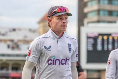 İngiltere 'den Ollie Pope, 2. Rothesay Test Maçı' nın 2. gününde İngiltere 'nin Batı Hint Adaları' na karşı Trent Bridge, Nottingham, İngiltere 'de 19 Temmuz 2024' te oyun alanından ayrıldı.