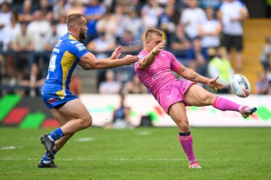 Hull KR takımından Mikey Lewis, 18. Betfred Süper Lig karşılaşmasında Leeds Rhinos 'a karşı Hull KR maçını 20 Temmuz 2024' te Headingley Stadyumu 'nda önde götürüyor.