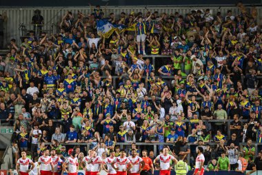 Warrington taraftarları, 18. Betfred Süper Lig karşılaşmasında Warrington Wolves 'a karşı mücadele eden Warrington Wolves takımı Matty Nicholson' ı 19 Temmuz 2024 'te St. Helens, St Helens, İngiltere' de kutladılar.