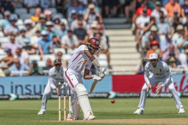 Batı Hint Adaları 'ndan Alick Athanaze, İngiltere' nin Nottingham kentindeki Trent Bridge 'de oynanan 2. Rothesay Test Maçı' nda 4 koşu yaptı.