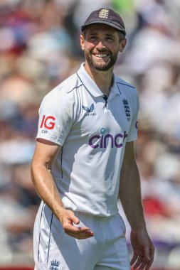 İngiliz Chris Woakes, İngiltere 'nin Nottingham kentindeki Trent Bridge' de oynanan 2. Rothesay Test Maçı 'nda tepki gösterdi.