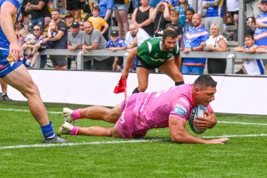 Ryan Hall of Hull KR, 20 Temmuz 202 'de Headingley Stadyumu' nda oynanan 18. Betfred Süper Lig karşılaşmasında Leeds Rhinos 'a karşı Hull KR' ı deneyecek.